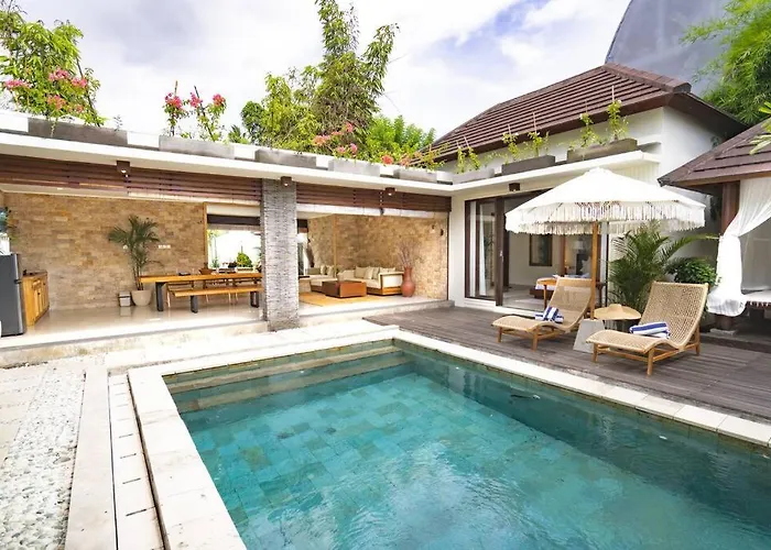 Cari Surf Uluwatu (Bali)