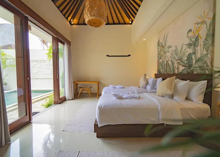 Cari Surf Uluwatu (Bali)